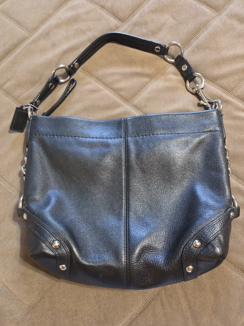 Coach Carly Medium Black Leather Shoulder Bag - Women's Classic Carry F15251.